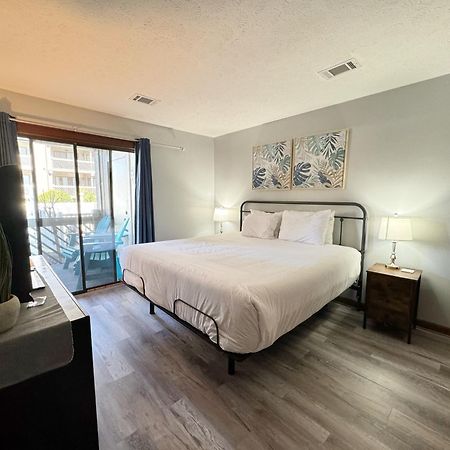 Spacious Modern Condo - 1St Floor - One Block To The Beach Myrtle Beach Exteriér fotografie