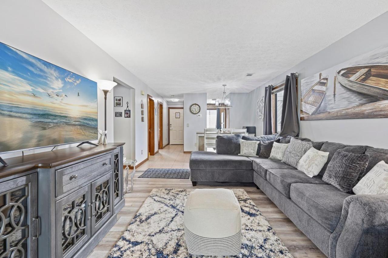 Spacious Modern Condo - 1St Floor - One Block To The Beach Myrtle Beach Exteriér fotografie