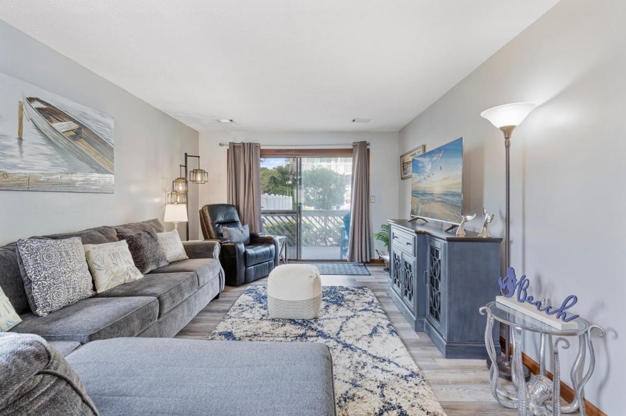Spacious Modern Condo - 1St Floor - One Block To The Beach Myrtle Beach Exteriér fotografie