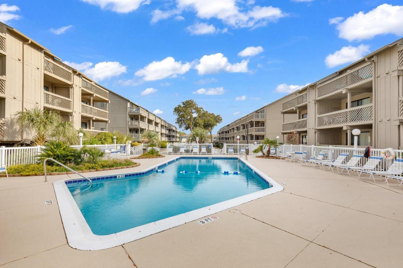 Spacious Modern Condo - 1St Floor - One Block To The Beach Myrtle Beach Exteriér fotografie