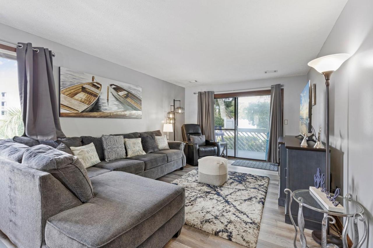 Spacious Modern Condo - 1St Floor - One Block To The Beach Myrtle Beach Exteriér fotografie