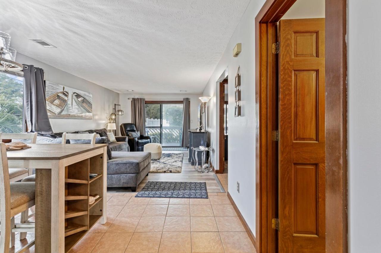 Spacious Modern Condo - 1St Floor - One Block To The Beach Myrtle Beach Exteriér fotografie