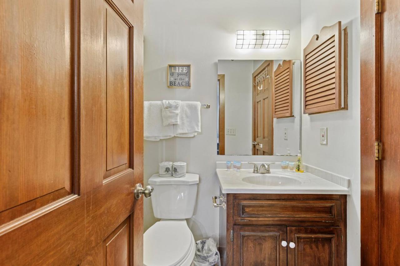 Spacious Modern Condo - 1St Floor - One Block To The Beach Myrtle Beach Exteriér fotografie